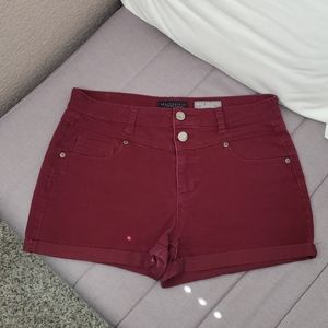 Aeropostal》Burgundy high waisted shorts